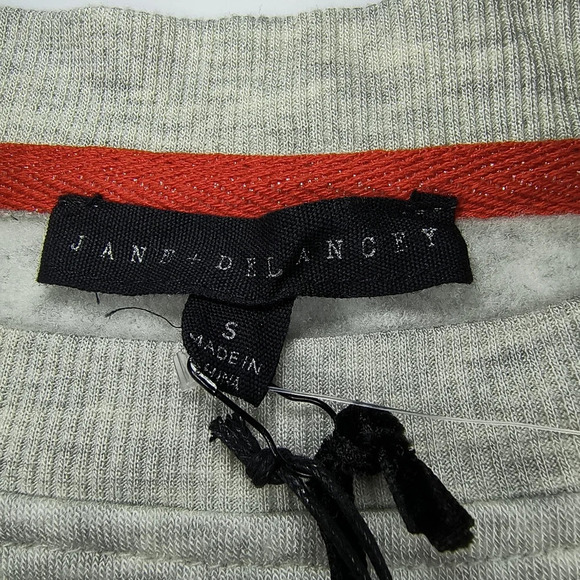 Jane+Delancey Santa Seal Christmas Festive Holiday Super Soft Sweatshirt S NWT - Picture 4 of 11